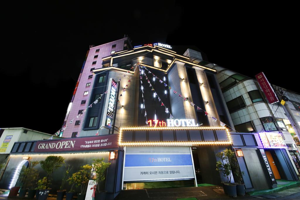 17Th Hotel Yeonje 외부 사진